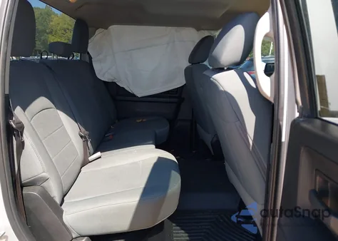 2018 Ram 1500 Tradesman 4X4 5'7 Box z USA, uszkodzony, nr VIN 1C6RR7KGXJS294908